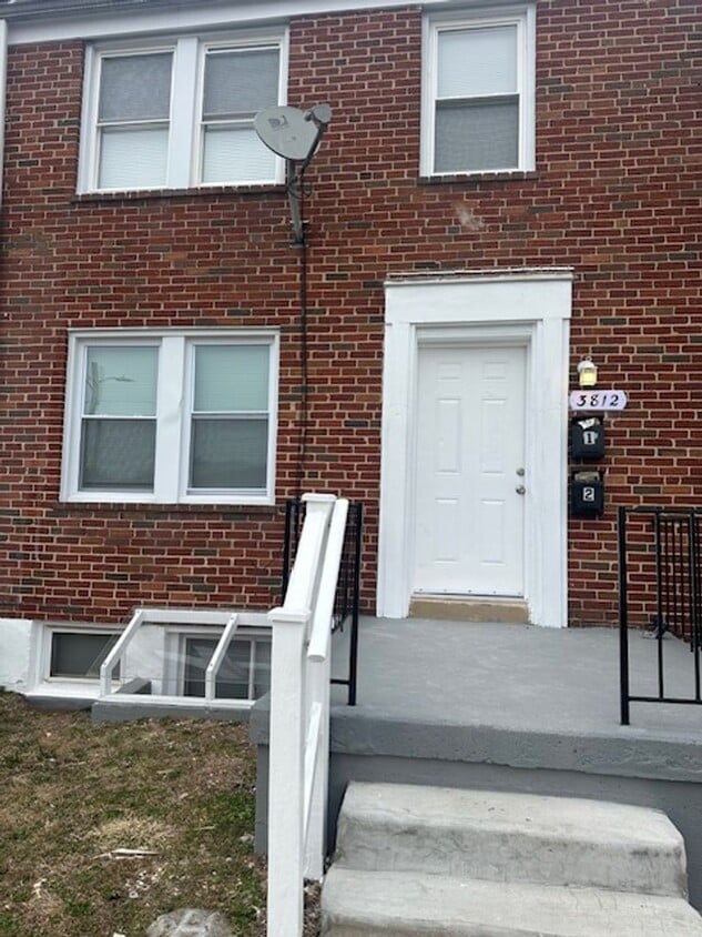 Primary Photo - 3812 Erdman Ave