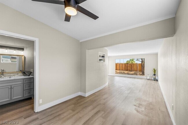 Building Photo - 1028 Nassau Dr