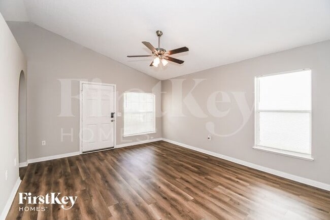 Building Photo - 6565 Gentle Oaks Dr