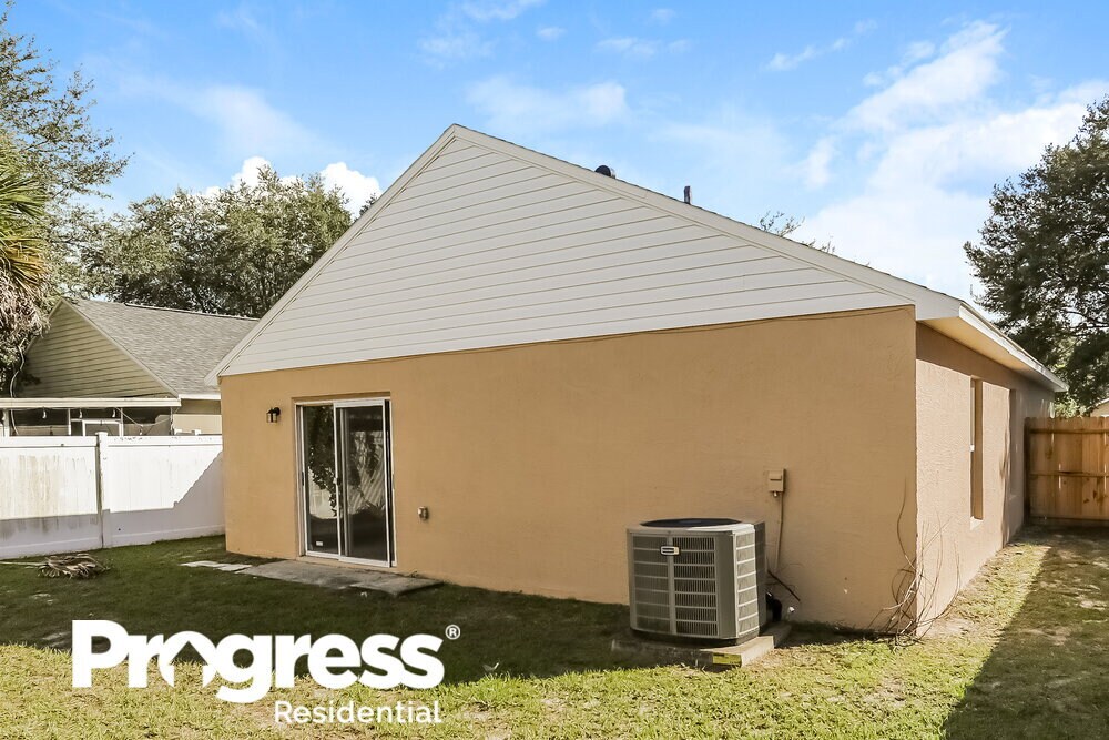 Building Photo - 5541 New Cambridge Rd