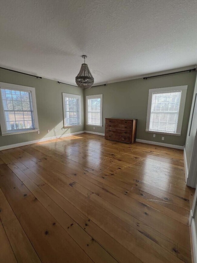 Foto del edificio - 515 Beaver Dam Rd