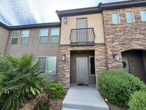 Building Photo - 3239 S 840 E