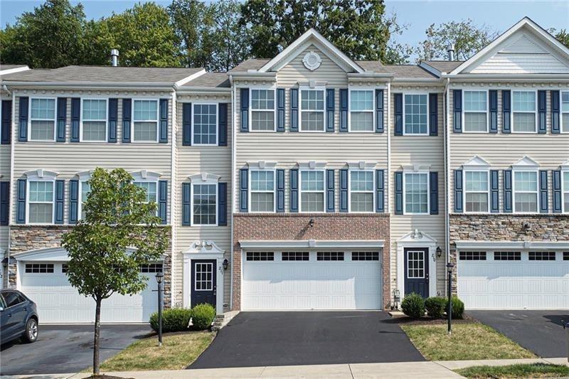 210 Grace Manor Dr, Coraopolis, PA 15108 Townhome Rentals in