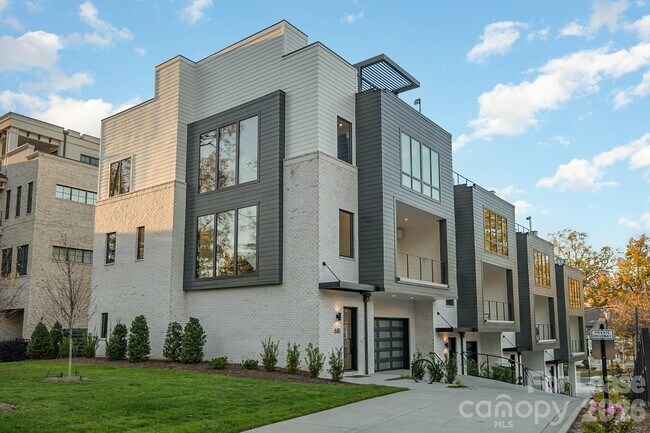 Foto del edificio - 616 Queens Rd