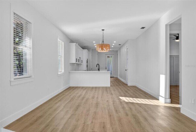 Foto del edificio - 1515 E Knollwood St