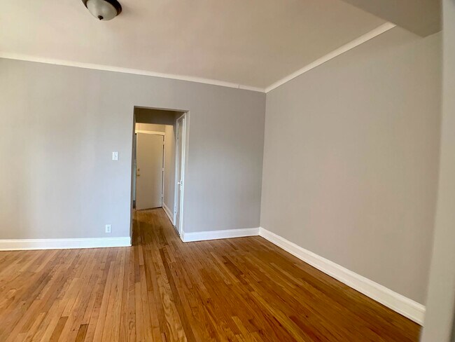 Foto del edificio - 1101 N Avers Ave