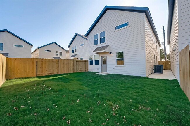 Building Photo - 3510 Contempo Dr