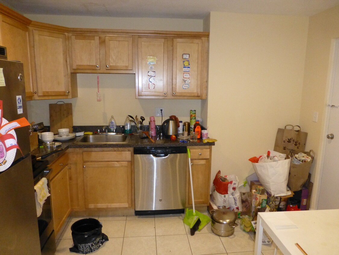 Primary Photo - 44 Park St