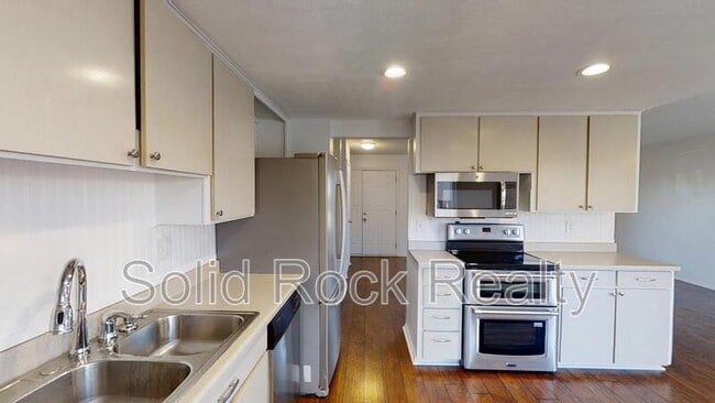 Foto del edificio - 4811 Villa Cir