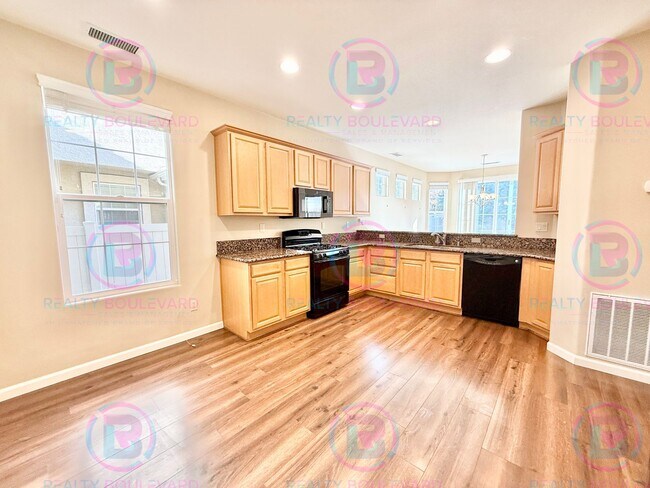 Building Photo - Beautiful townhome in South Meadows!  3-be...