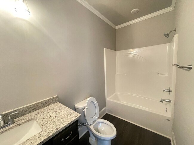 Foto del edificio - Five Bedroom Newer Construction Near UGA!