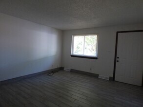 Building Photo - 251-253 St Clair Ave