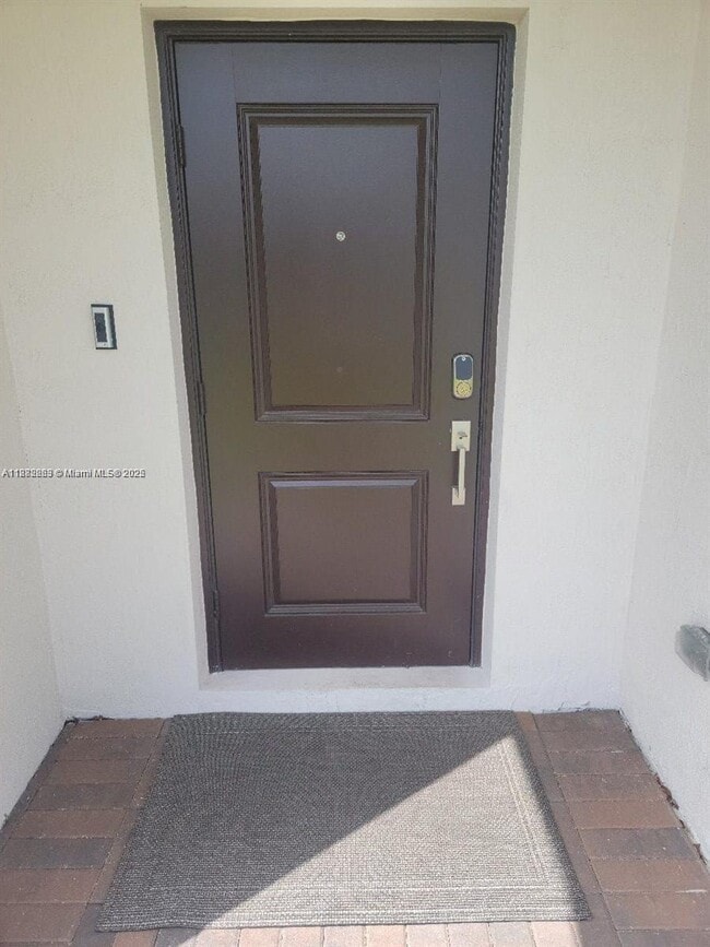 Foto del edificio - 796 NE 208th Terrace