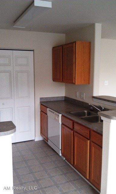Building Photo - 2 br, 2 bath House - 1112 Plaza Walk Drive