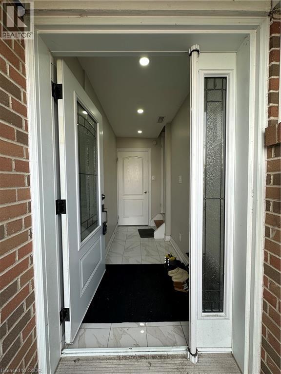 Photo du bâtiment - 7255 Dooley Dr