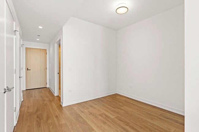 Foto del edificio - 229 W Hill St