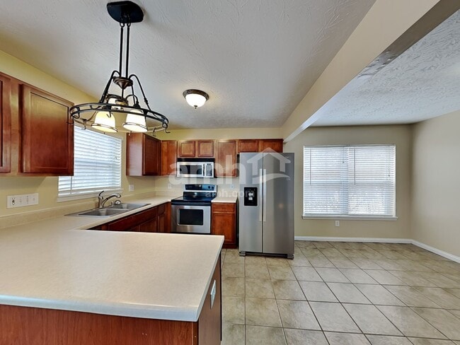 Building Photo - 6804 Trevino Way