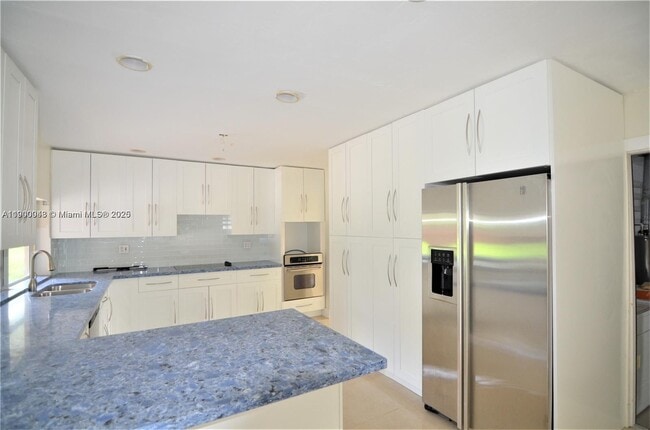 Foto del edificio - 10820 SW 126th St