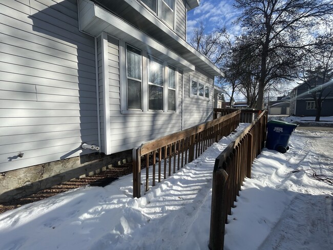 Foto del edificio - 126 N 4th Ave