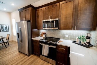 Building Photo - 18107 Sweetwater Mdw Ln