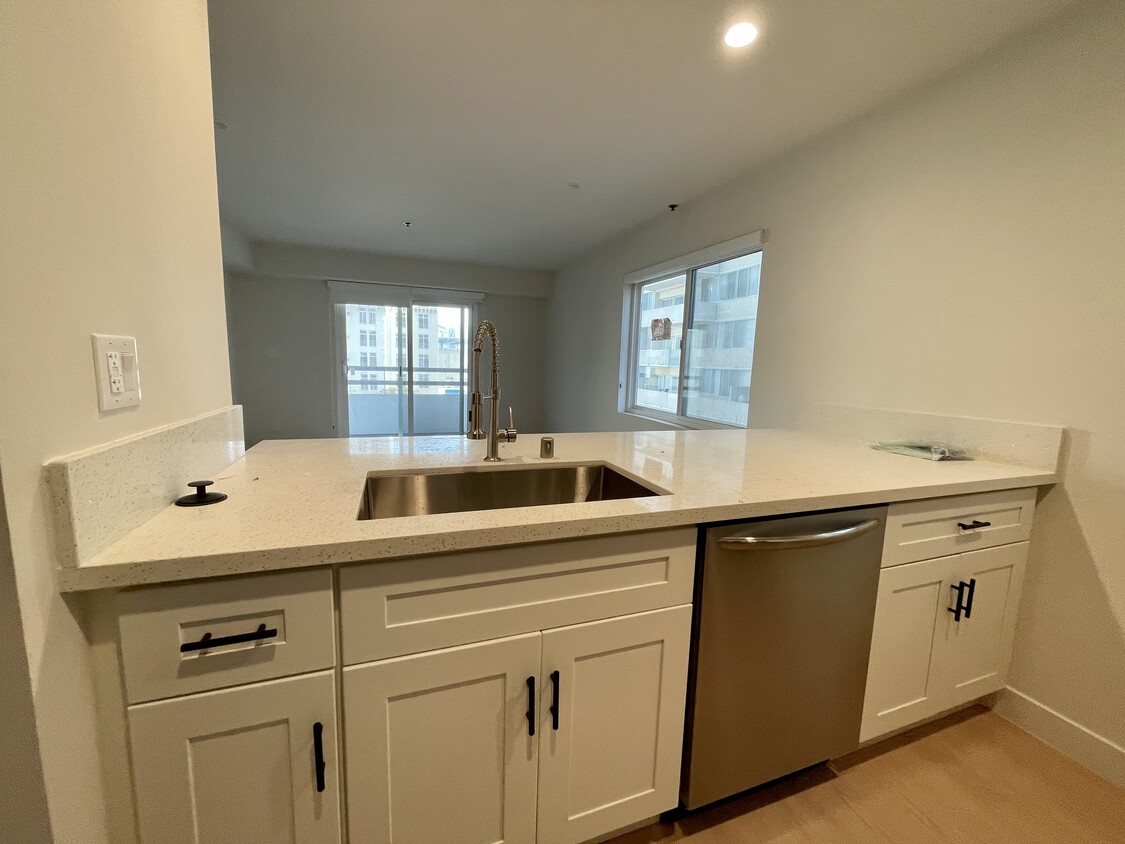 Foto principal - 686 S Ardmore Ave
