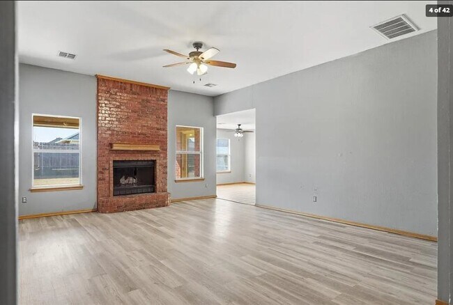 Foto del edificio - 2204 NW 157th St