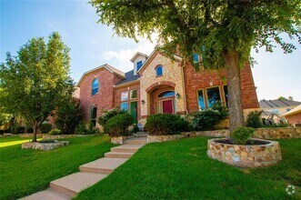 Building Photo - 8209 Fountain Springs Dr
