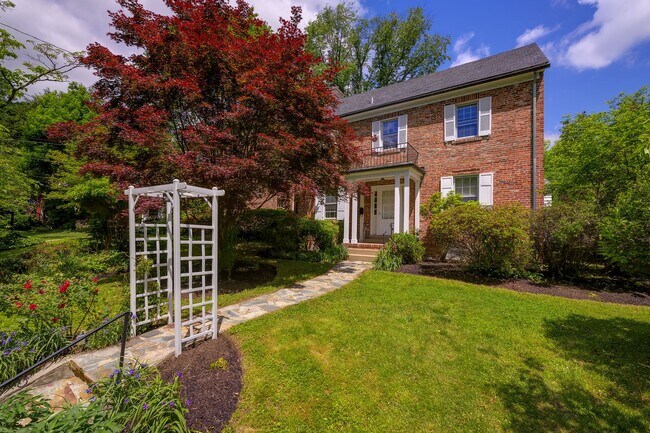 Building Photo - Charming & Spacious Colonial in N Cleveland Park w/Park-Like Rear Garden & Detached Garage