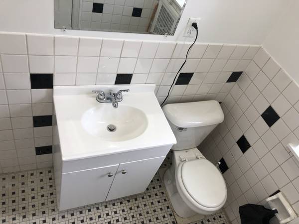 Building Photo - 463 Bronx River Rd