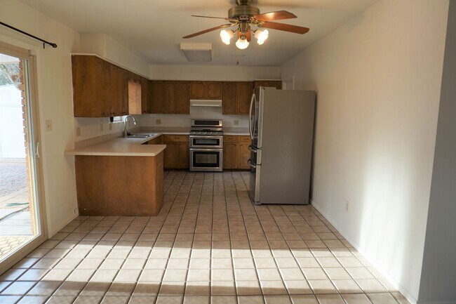 Foto del edificio - 3 bedroom home
