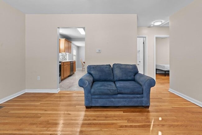 Foto del edificio - 1009 Lindsay St