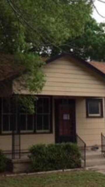 Foto principal - 1319 W San Antonio St