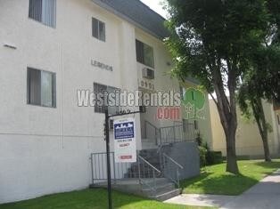 Primary Photo - 10902 Victory Blvd