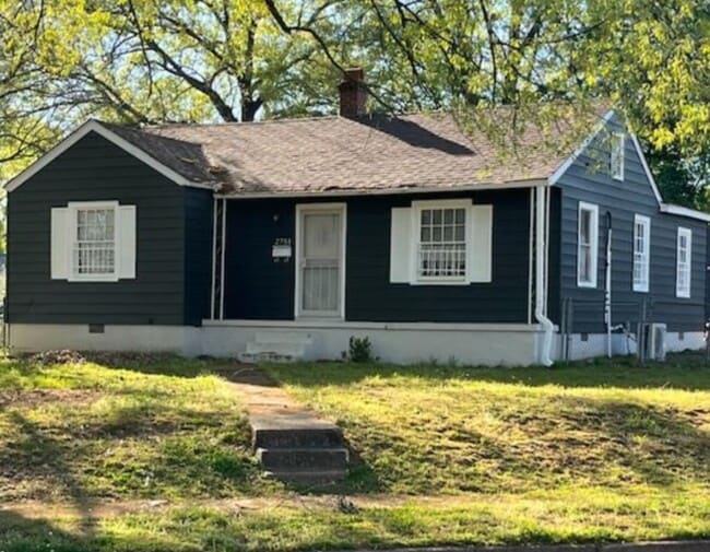 Photo - 2751 Henley Dr House