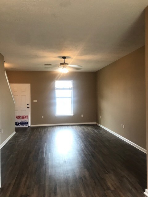 Foto del edificio - 509 E Lagrange St
