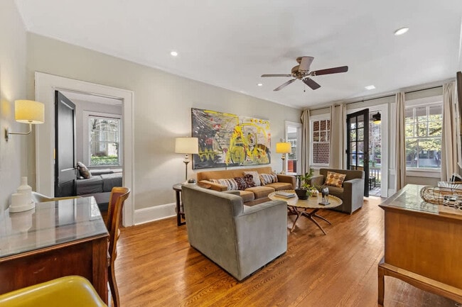 Foto del edificio - 500 Queens Rd