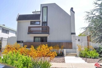 Building Photo - 1128 15th St