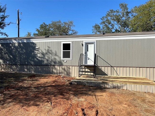 Building Photo - 258 Green Oaks Dr