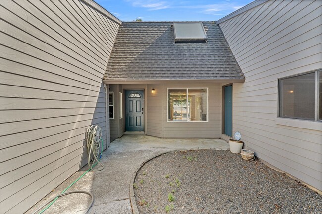 Foto del edificio - 9th Ct Duplex - AL-2402