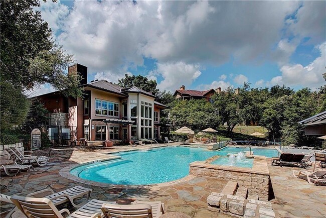 Building Photo - 6000-18 Shepherd Mountain Cove