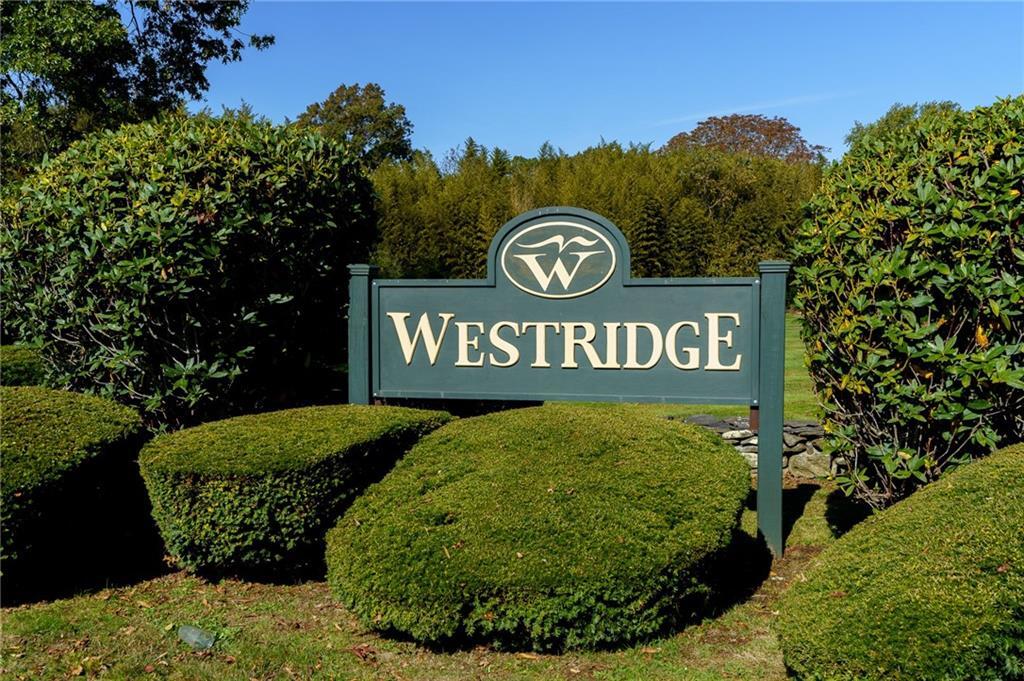 401 Fairway Dr, Middletown, RI 02842 Condo for Rent in Middletown, RI