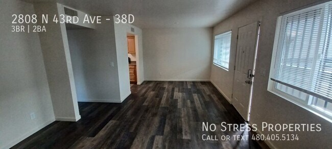 Building Photo - 3 Bedroom Condo off 43rd Ave and Thomas!