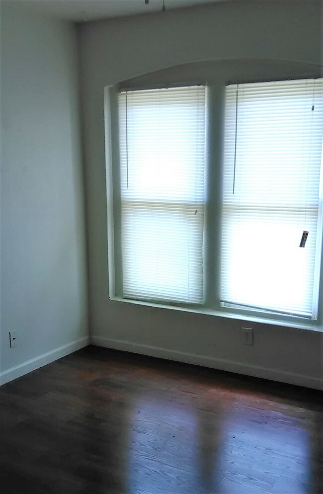 Foto del edificio - 425 N 18th Dr
