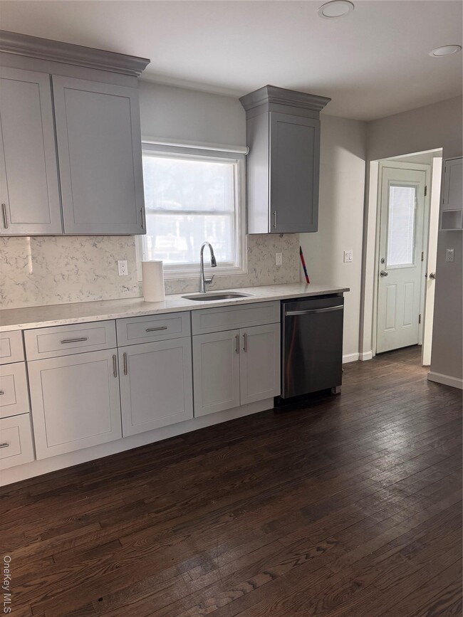 Foto del edificio - 14 Fenner Ln