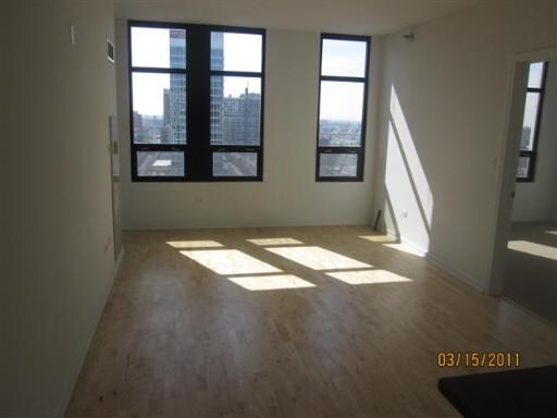 Foto del edificio - 10 E 13th St