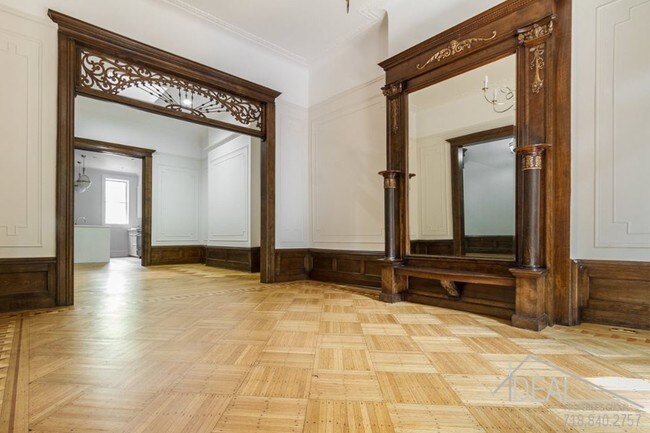 Building Photo - 405 4th St