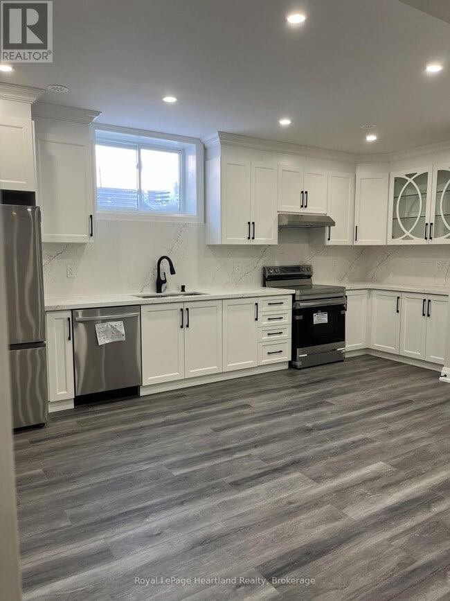 Building Photo - 206 Shearwater Trl