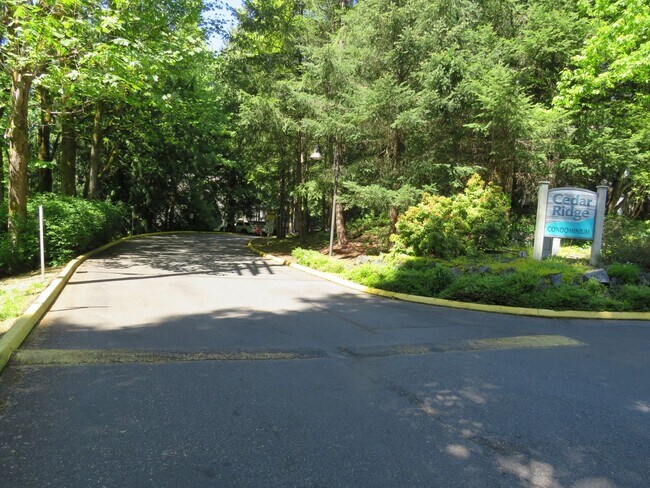 Foto del edificio - Redmond Modern & Updated 3bd/2bath Condo i...
