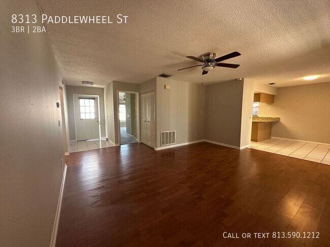 Foto del edificio - 8313 Paddlewheel St