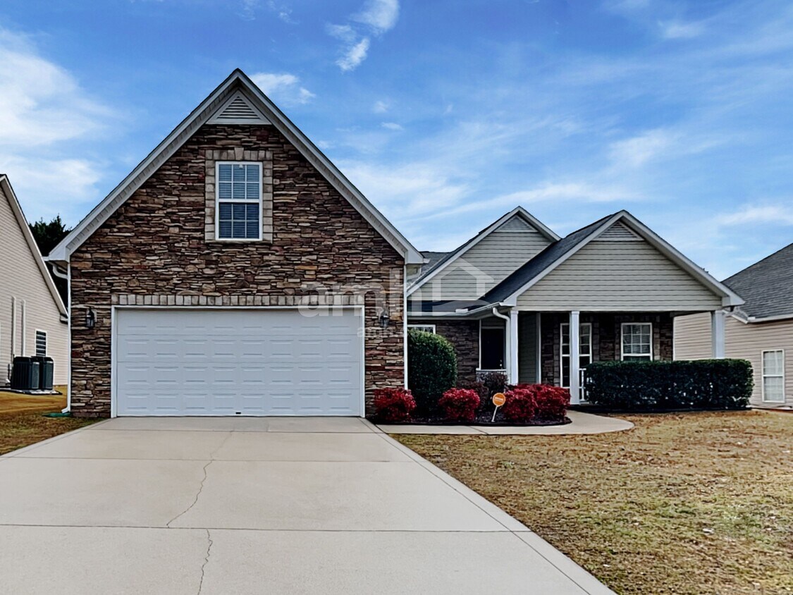 Foto principal - 201 Worcester Ln
